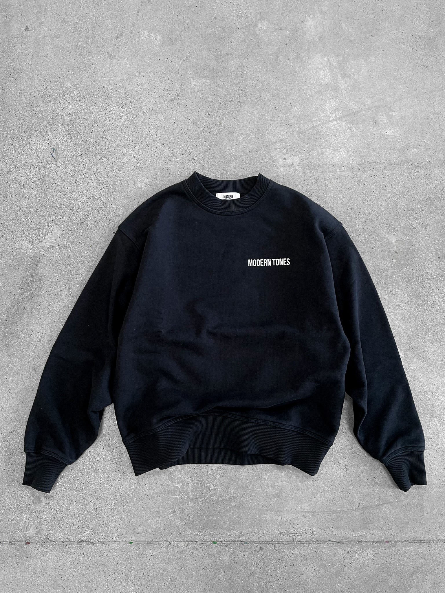 CREWNECK - JET BLACK