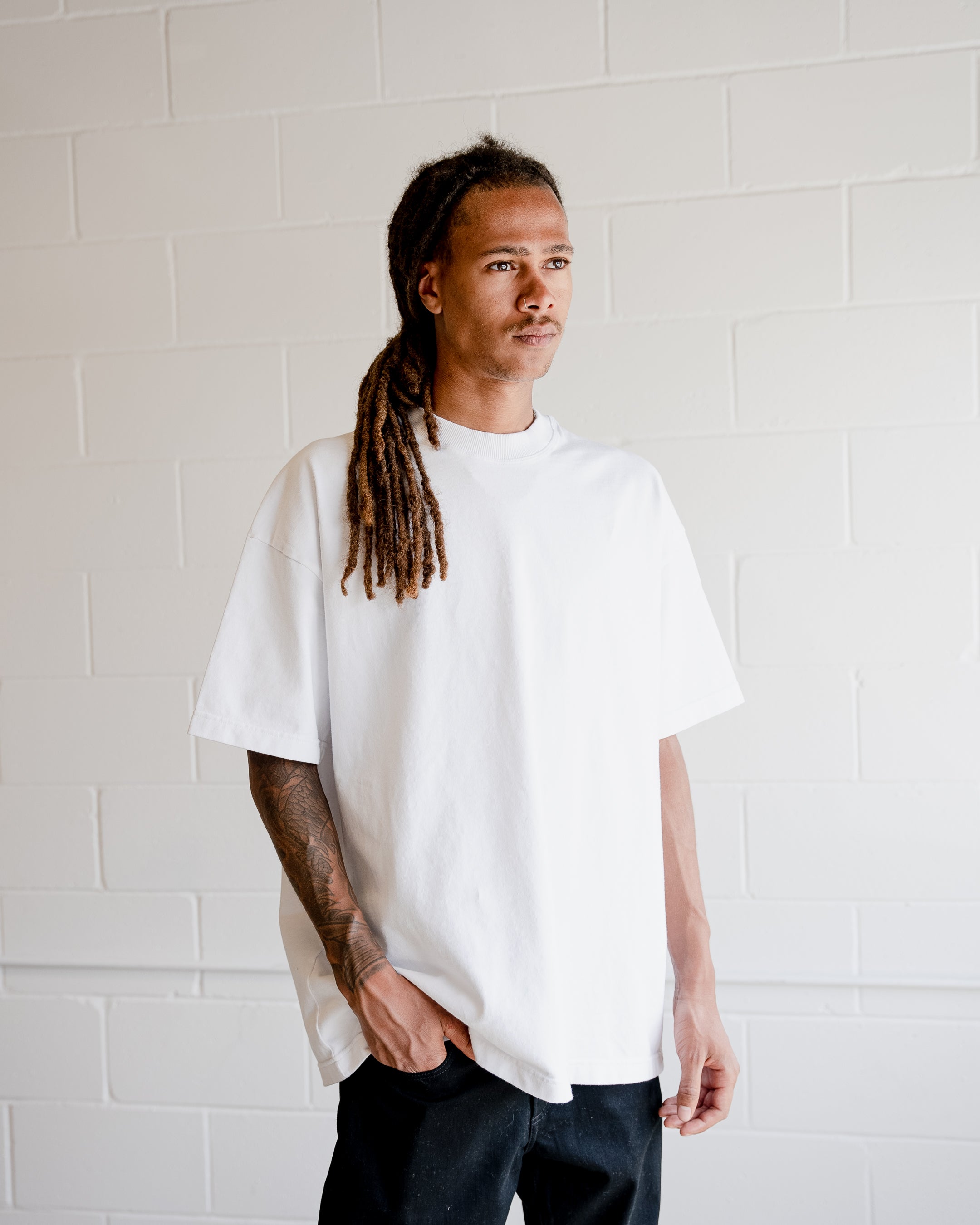 SIGNATURE T-SHIRT - WHITE